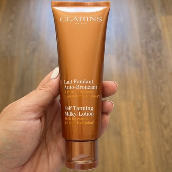 NIB CLARINS Self Tanning Milky Lotion with fig extract - Picture 4 of 6